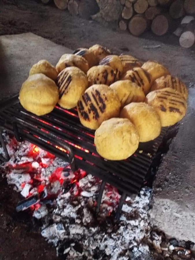 Langa Stana Hotel Curtea de Argeş Buitenkant foto