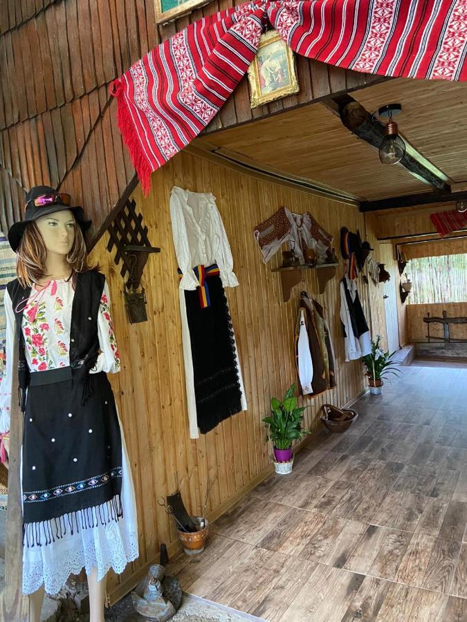 Langa Stana Hotel Curtea de Argeş Buitenkant foto