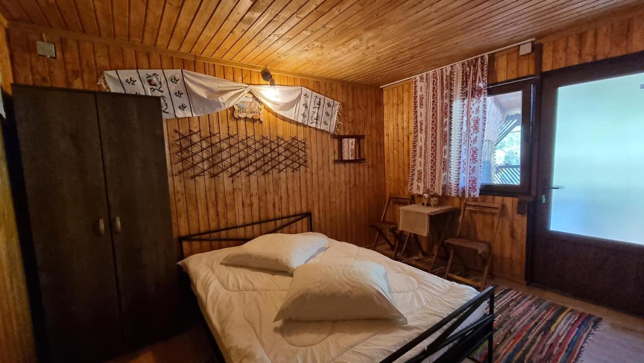 Langa Stana Hotel Curtea de Argeş Buitenkant foto