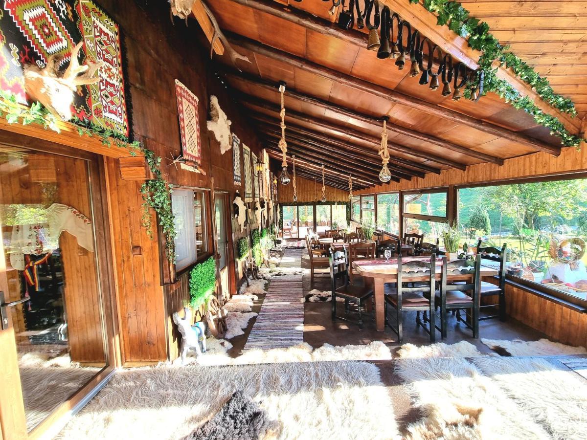 Langa Stana Hotel Curtea de Argeş Buitenkant foto