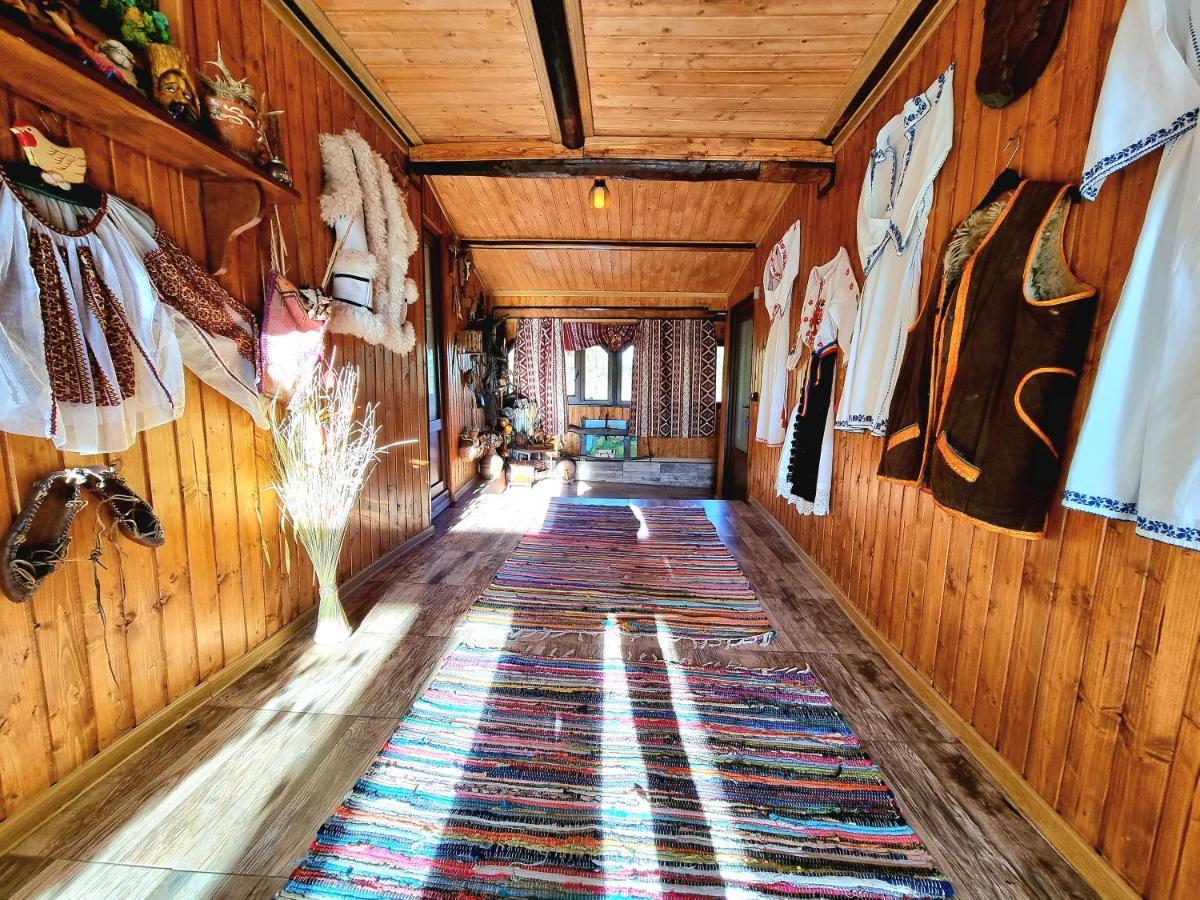 Langa Stana Hotel Curtea de Argeş Buitenkant foto