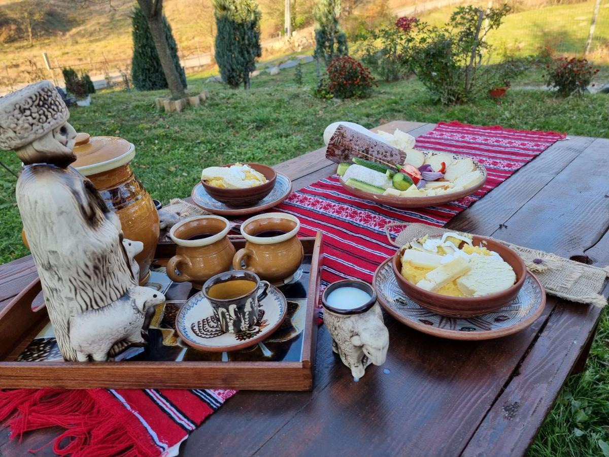 Langa Stana Hotel Curtea de Argeş Buitenkant foto